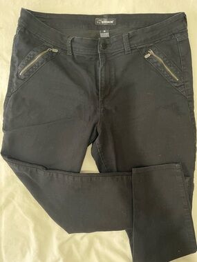 Jordache Moto Zipper Stretch Jeans Plus 18 Black (Darker than Showing in Photos)